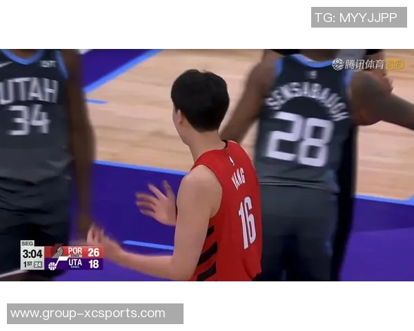 杨瀚森在比赛中掩护和传球速度较慢但节奏略快于克林根